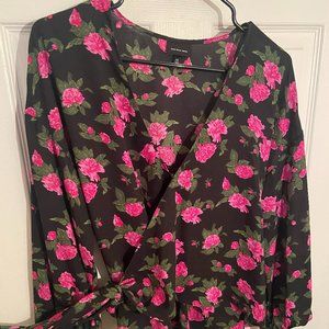 WHO WHAT WEAR, Sz M, Floral Wrap Blouse